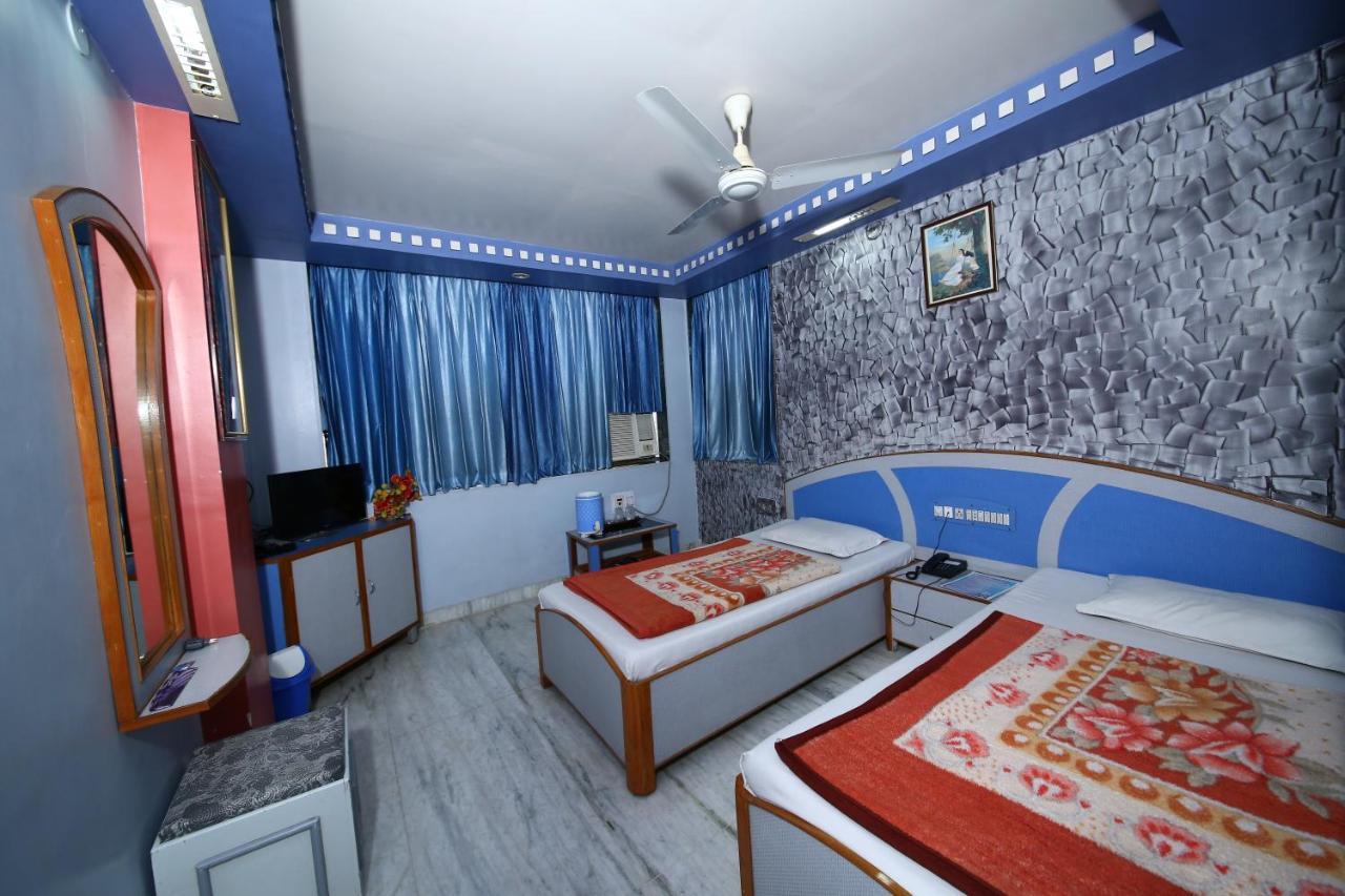 Hotel Darshan Amreli Exteriör bild